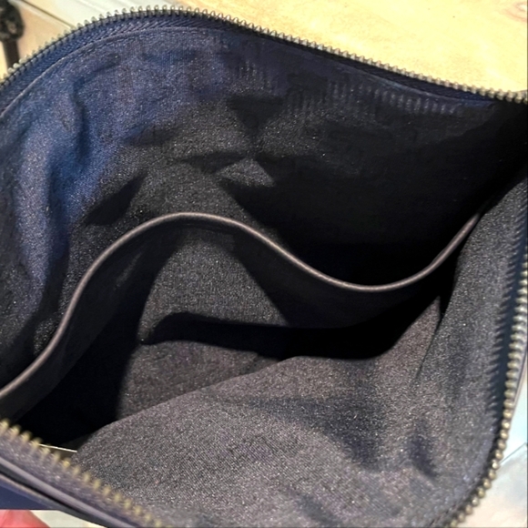 Lipault Paris Plume Elegance Clutch  in Navy Blue Leather  New In Box Wi… - Picture 10 of 13